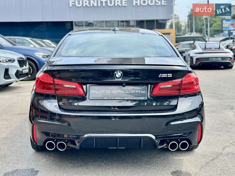 Седан BMW M5 2020 в Киеве