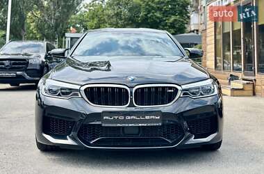 Седан BMW M5 2020 в 