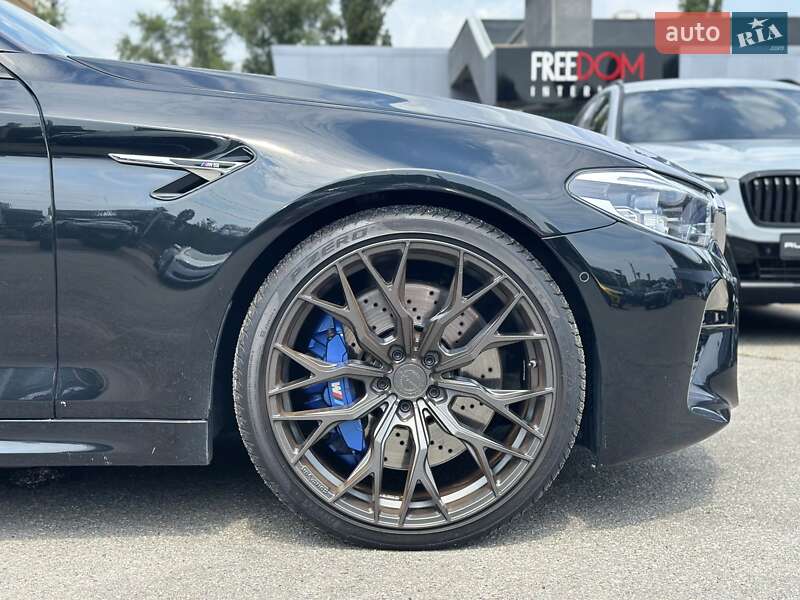 Седан BMW M5 2020 в Киеве