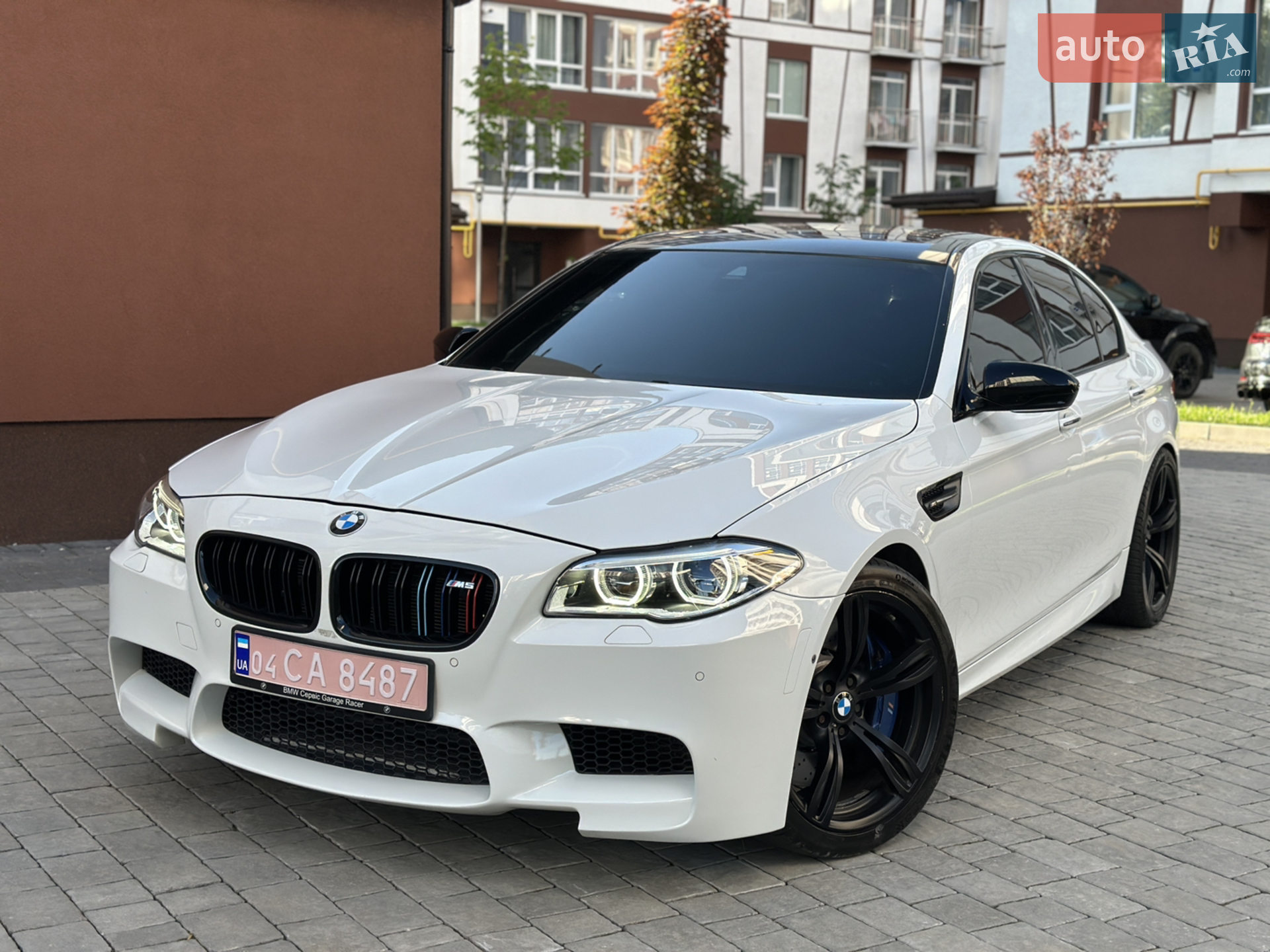 2014 BMW M5 - мініатюра 2