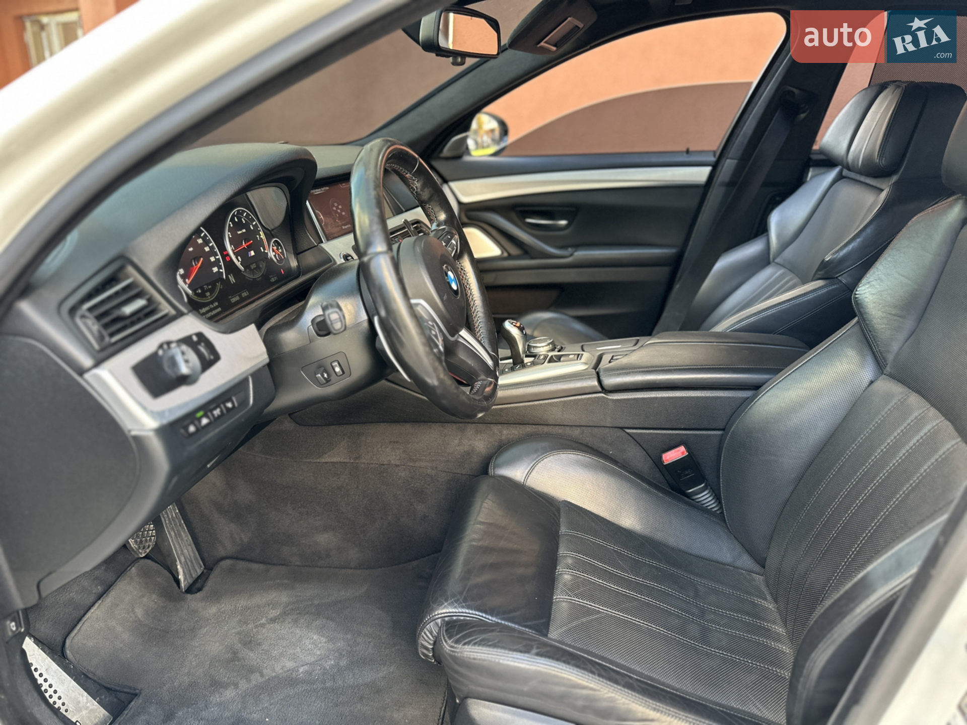 2014 BMW M5 - мініатюра 14