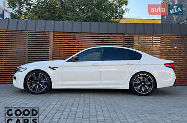Седан BMW M5 2019 в 