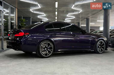 Седан BMW M5 2023 в 