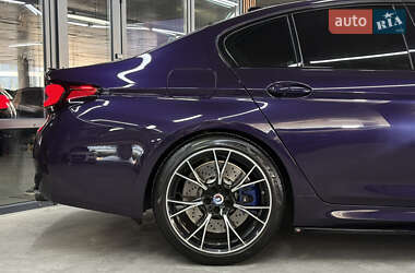 Седан BMW M5 2023 в 