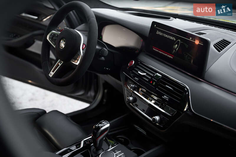 Седан BMW M5 2019 в Киеве