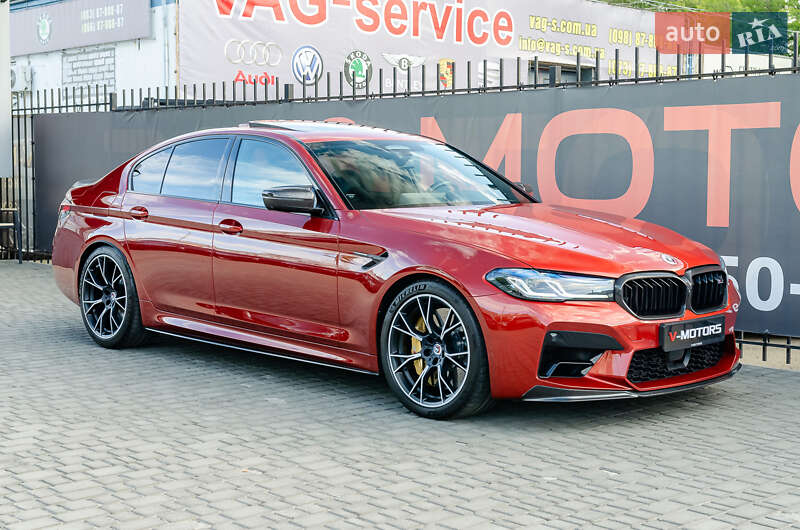 Седан BMW M5 2020 в Киеве