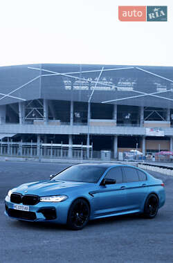 Седан BMW M5 2019 в 