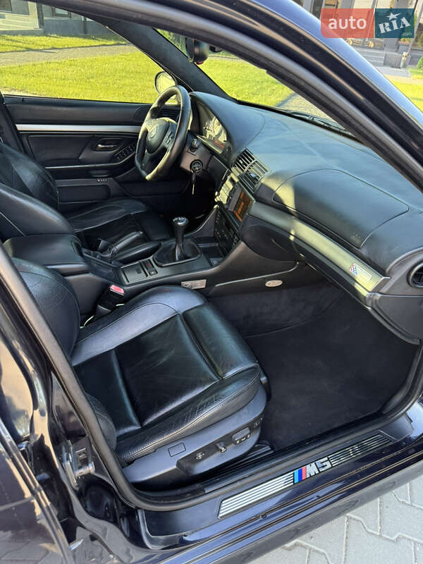 Седан BMW M5 1999 в Виноградове