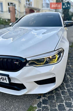 Седан BMW M5 2018 в Києві