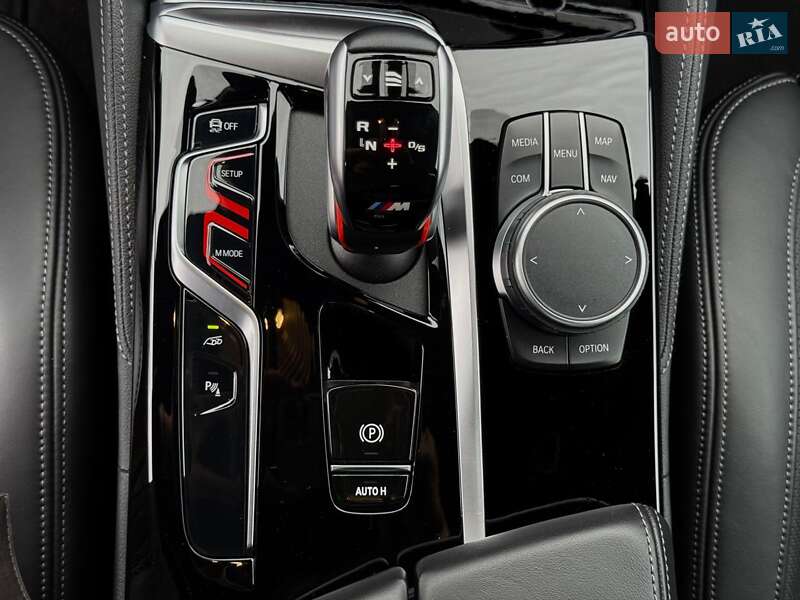 Седан BMW M5 2022 в Одессе