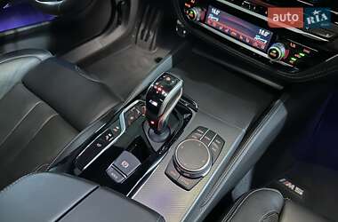 Седан BMW M5 2019 в 
