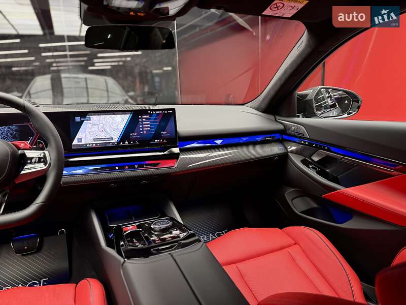 Седан BMW M5 2025 в Киеве фото 35 Седан BMW M5 2025 в Киеве