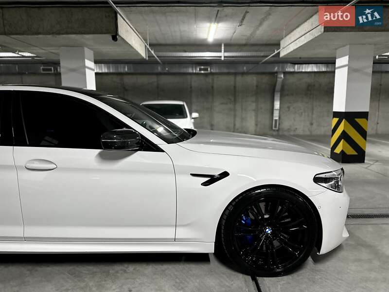 Седан BMW M5 2019 в Днепре
