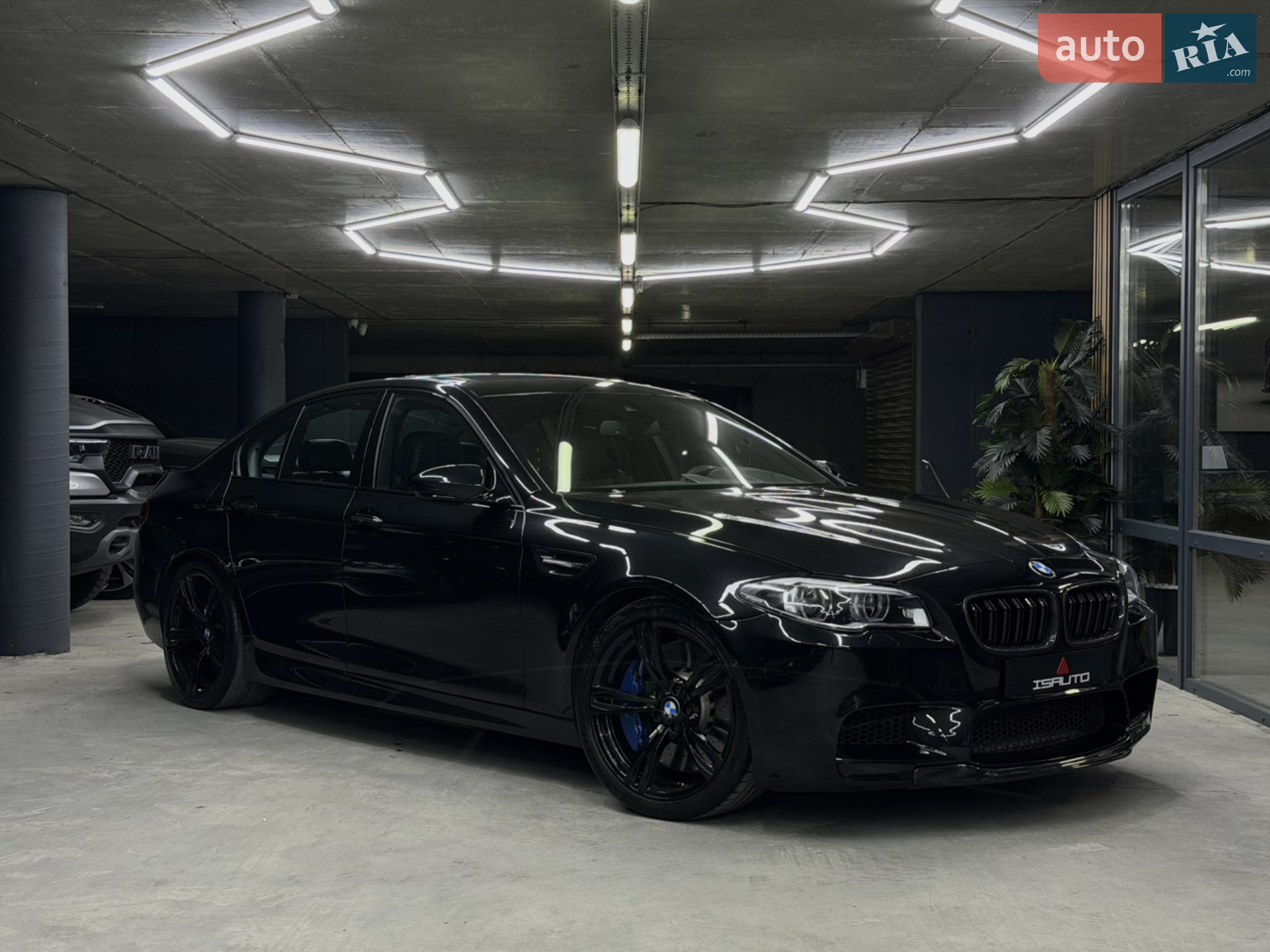 2015 BMW M5 - мініатюра 2