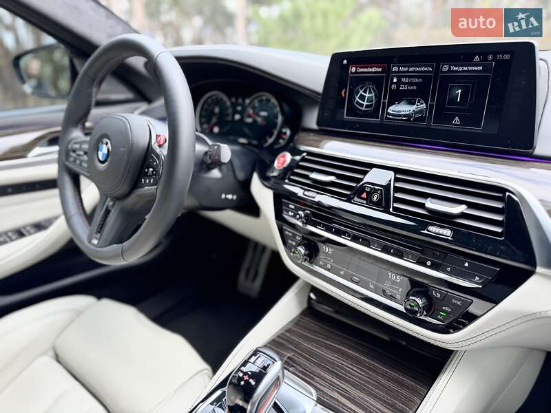Седан BMW M5 2018 в Києві