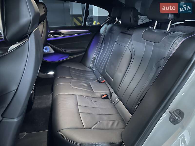 Седан BMW M5 2019 в Днепре