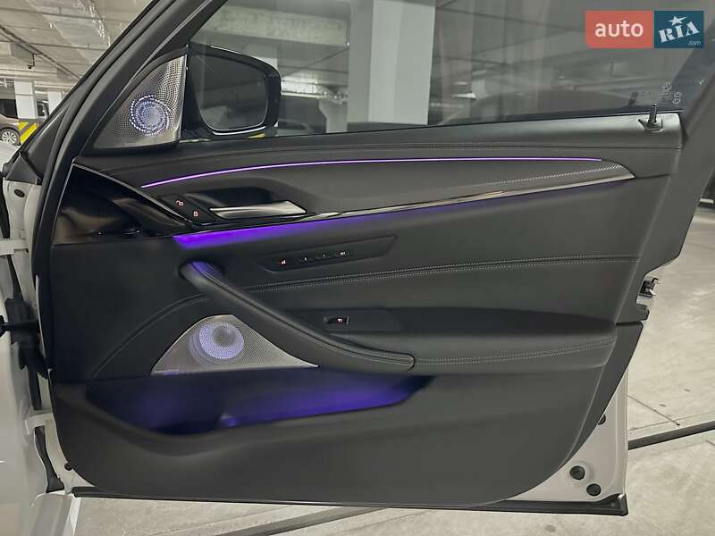 Седан BMW M5 2019 в Днепре