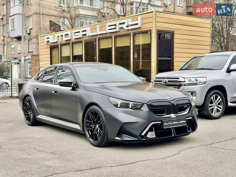 BMW M5 2025 BMW M5 2025