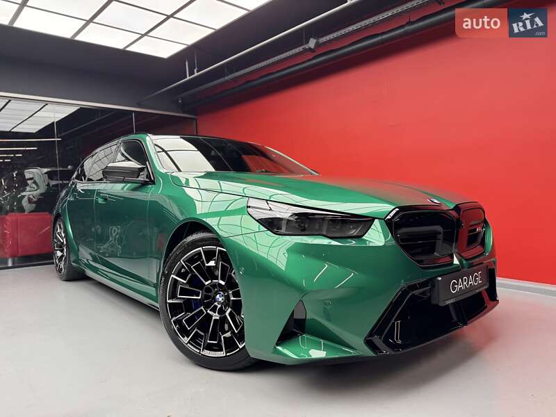 Универсал BMW M5 2025 в Киеве