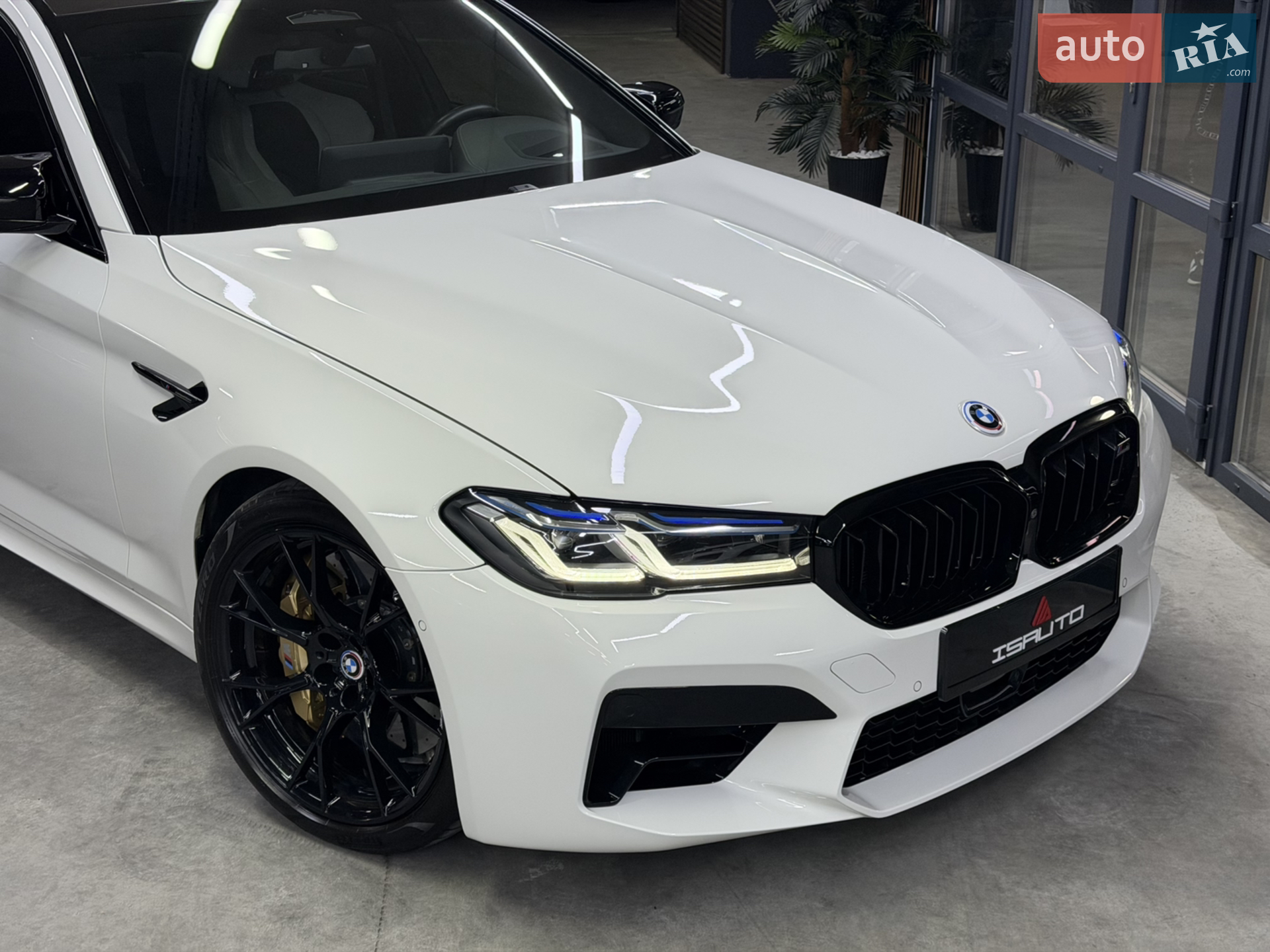 2023 BMW M5 - мініатюра 3