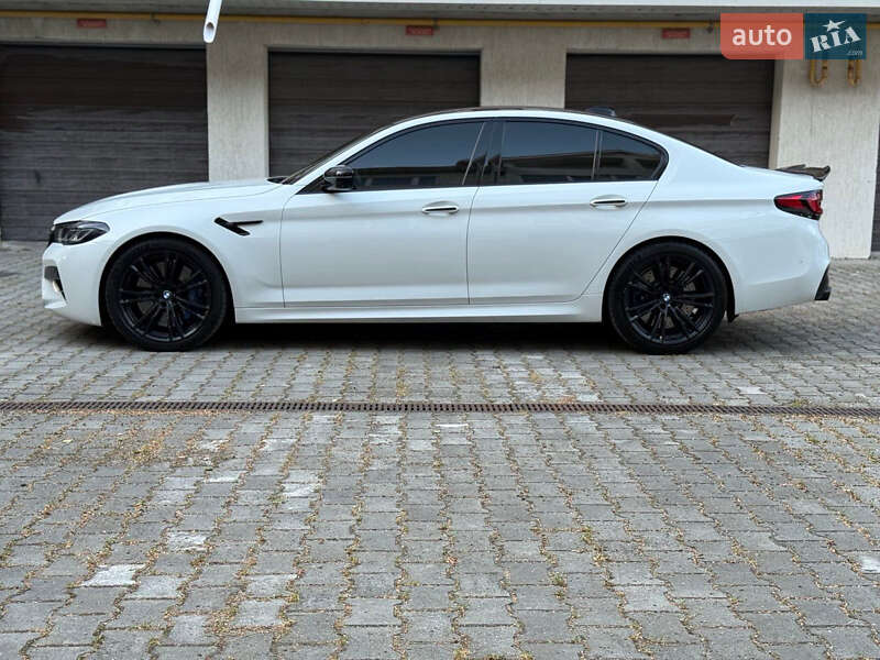 Седан BMW M5 2018 в Києві