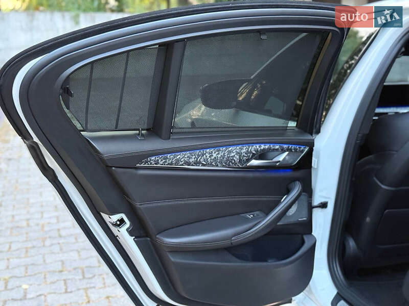 Седан BMW M5 2018 в Києві