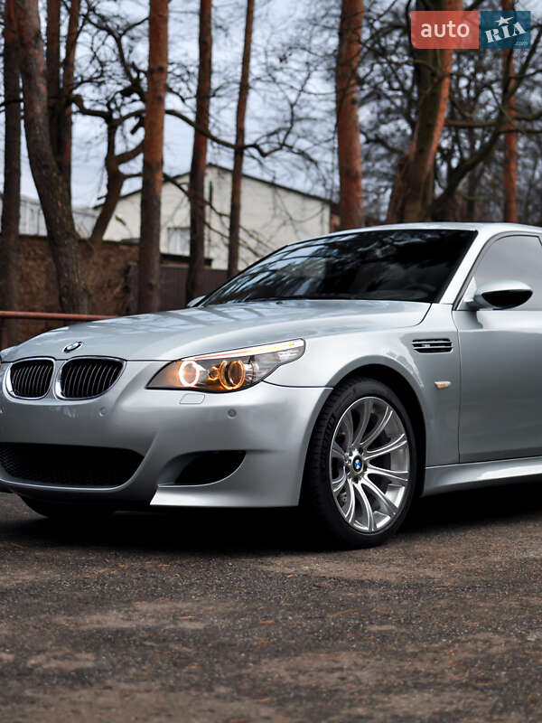 Седан BMW M5 2007 в Киеве