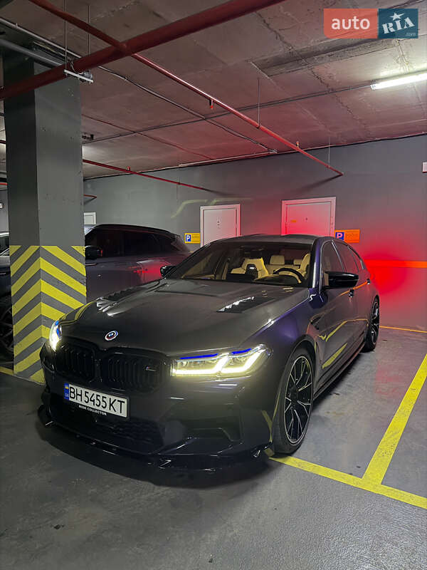 Седан BMW M5 2023 в Одессе