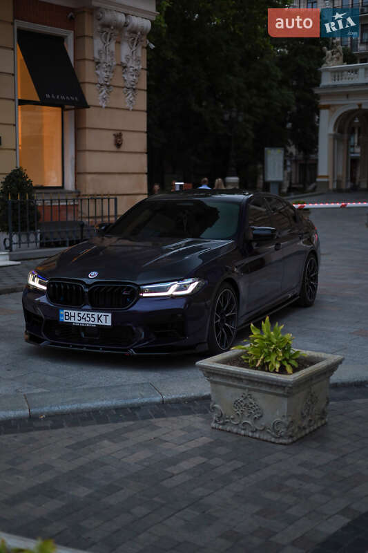 Седан BMW M5 2023 в Одессе