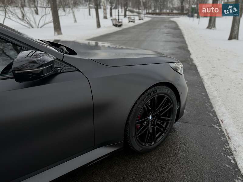 Седан BMW M5 2024 в Киеве