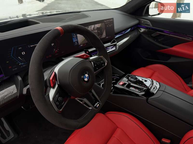 Седан BMW M5 2024 в Киеве