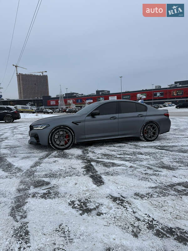 Седан BMW M5 2021 в Киеве