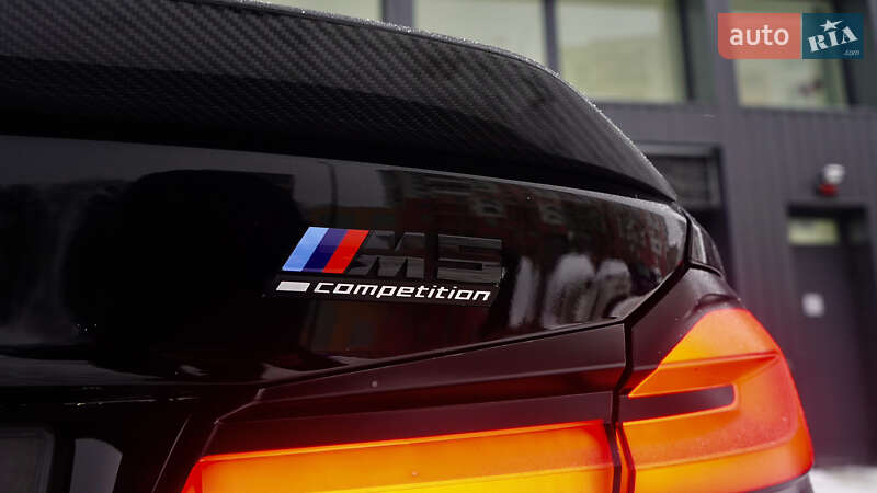 Седан BMW M5 2019 в Львове