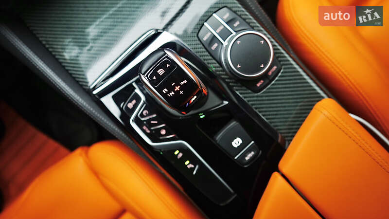 Седан BMW M5 2019 в Львове