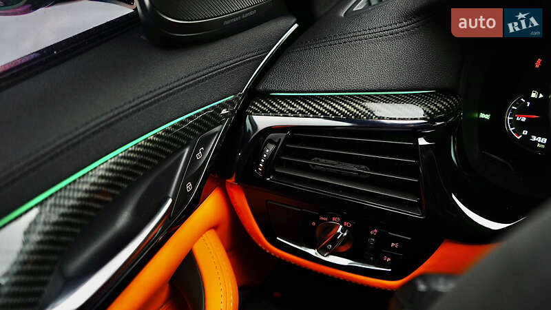 Седан BMW M5 2019 в Львове