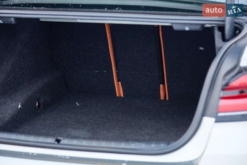 Седан BMW M5 2020 в Полтаве