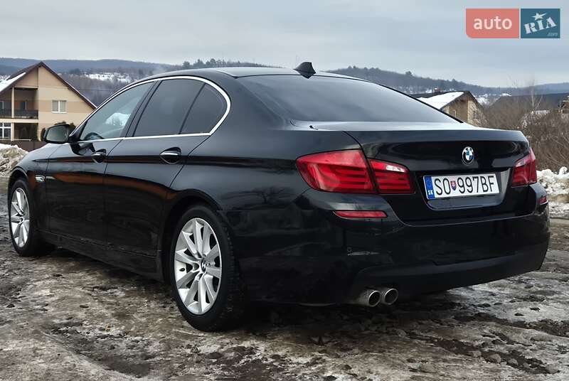 Седан BMW M5 2011 в Ужгороді
