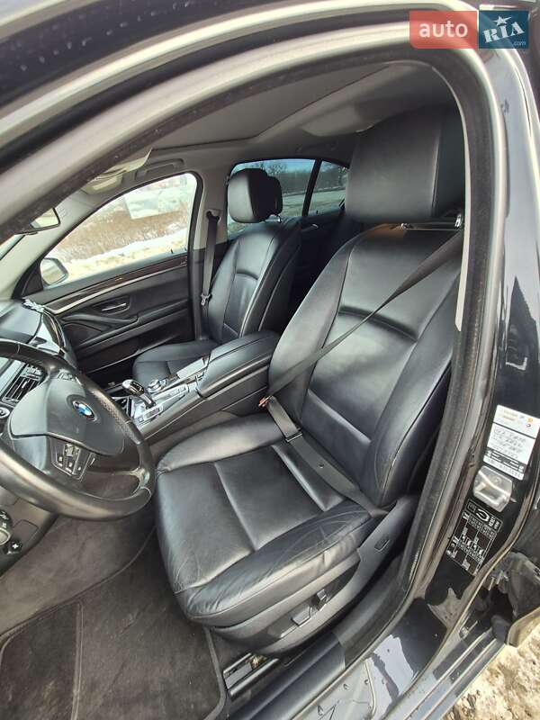 Седан BMW M5 2011 в Ужгороді