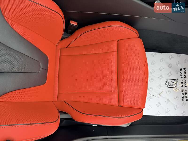 Седан BMW M5 2025 в Киеве