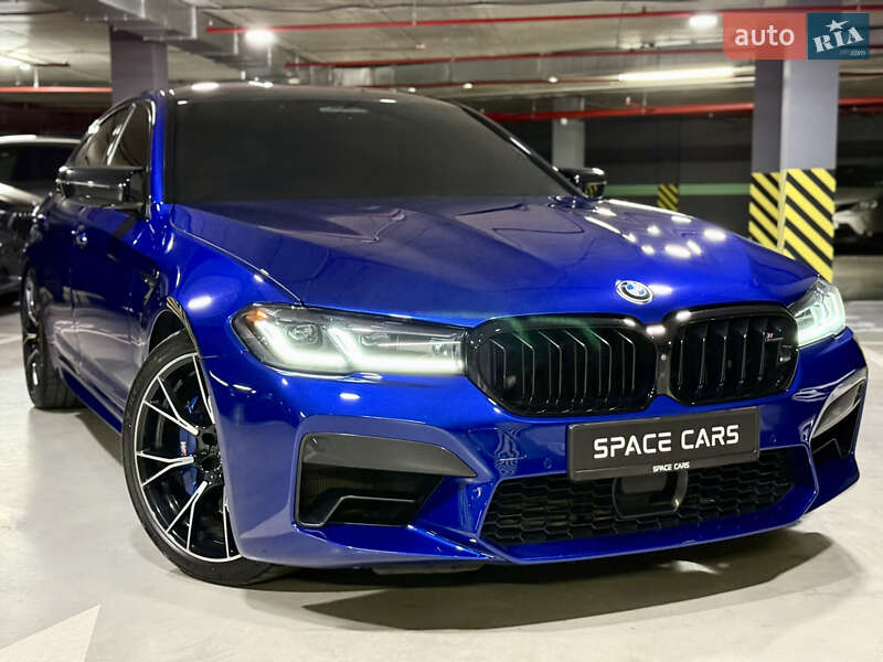 Седан BMW M5 2021 в Киеве