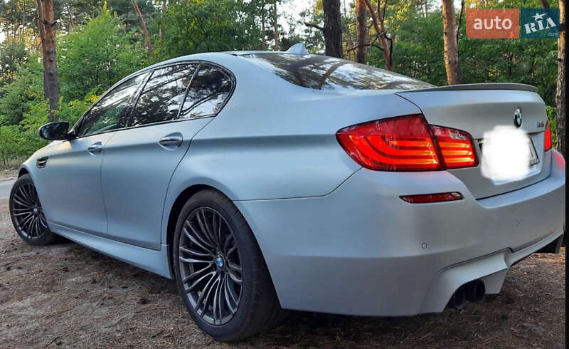 2012 BMW M5, VIN WBSFV91060DW96282:plate — фото 1 (autoria)