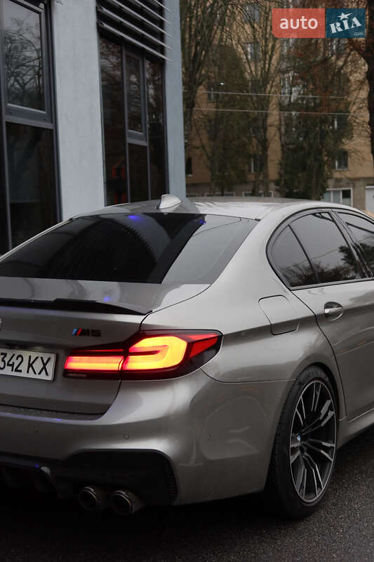 Седан BMW M5 2019 в Виннице