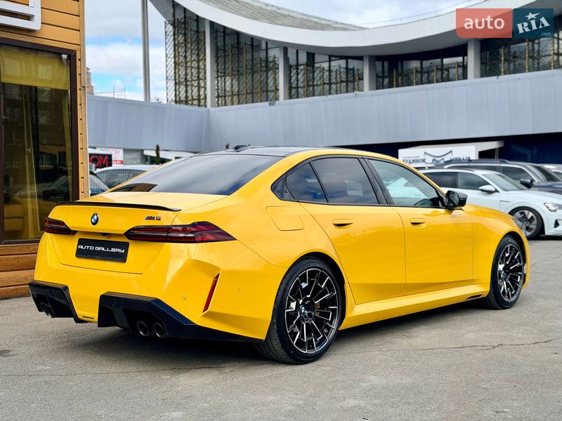 Седан BMW M5 2025 в Киеве фото 5 Седан BMW M5 2025 в Киеве