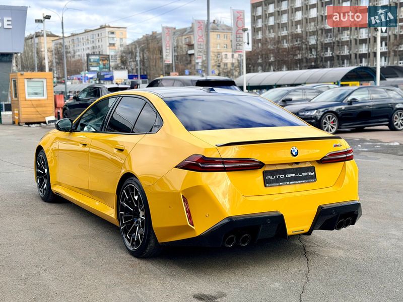 Седан BMW M5 2025 в Киеве фото 10 Седан BMW M5 2025 в Киеве