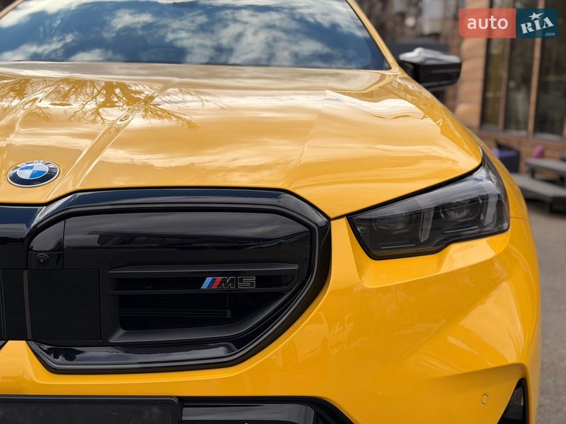 Седан BMW M5 2025 в Киеве фото 18 Седан BMW M5 2025 в Киеве