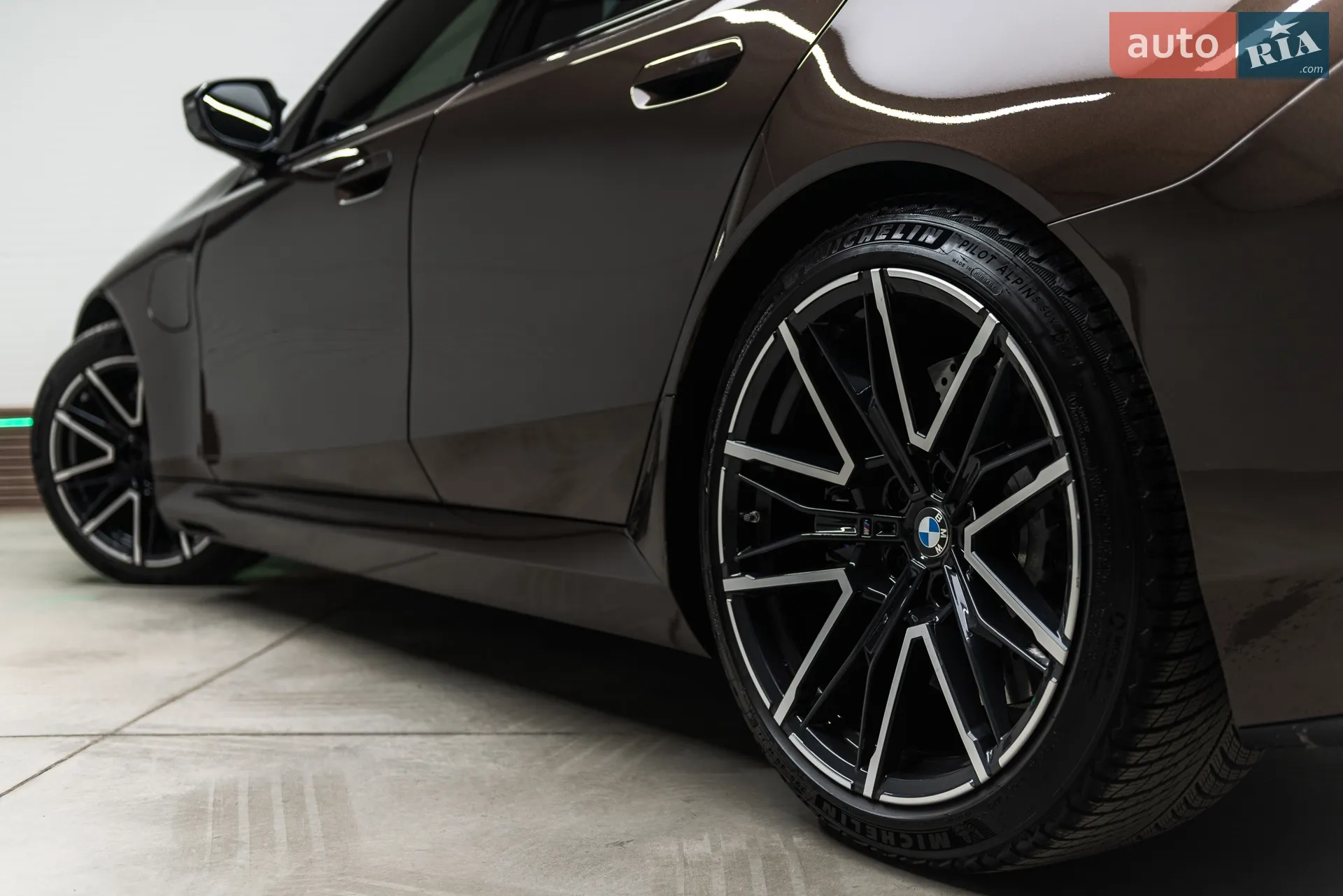 2025 BMW M5 - мініатюра 16
