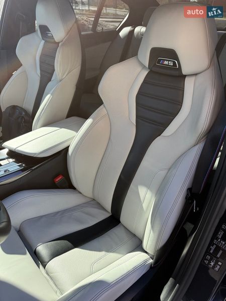 Седан BMW M5 2018 в Львове