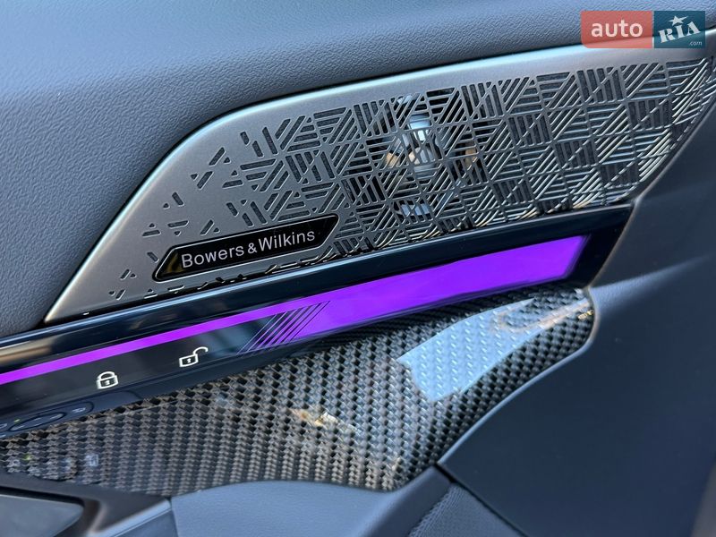 Седан BMW M5 2024 в Киеве