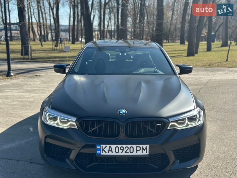 Седан BMW M5 2019 в Киеве
