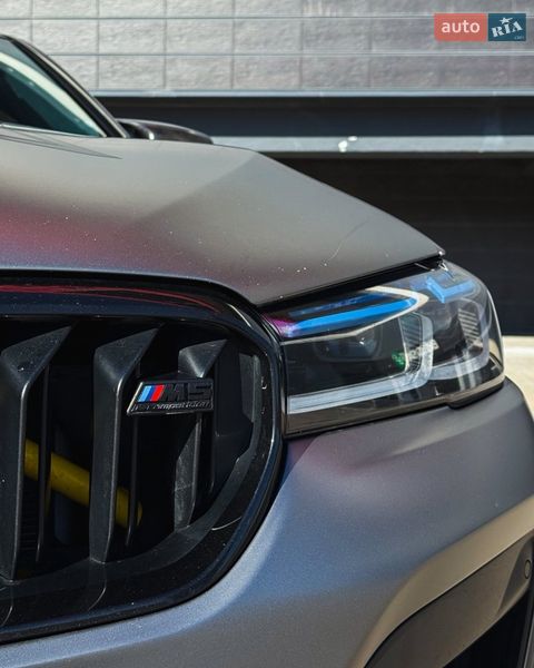 Седан BMW M5 2019 в Киеве